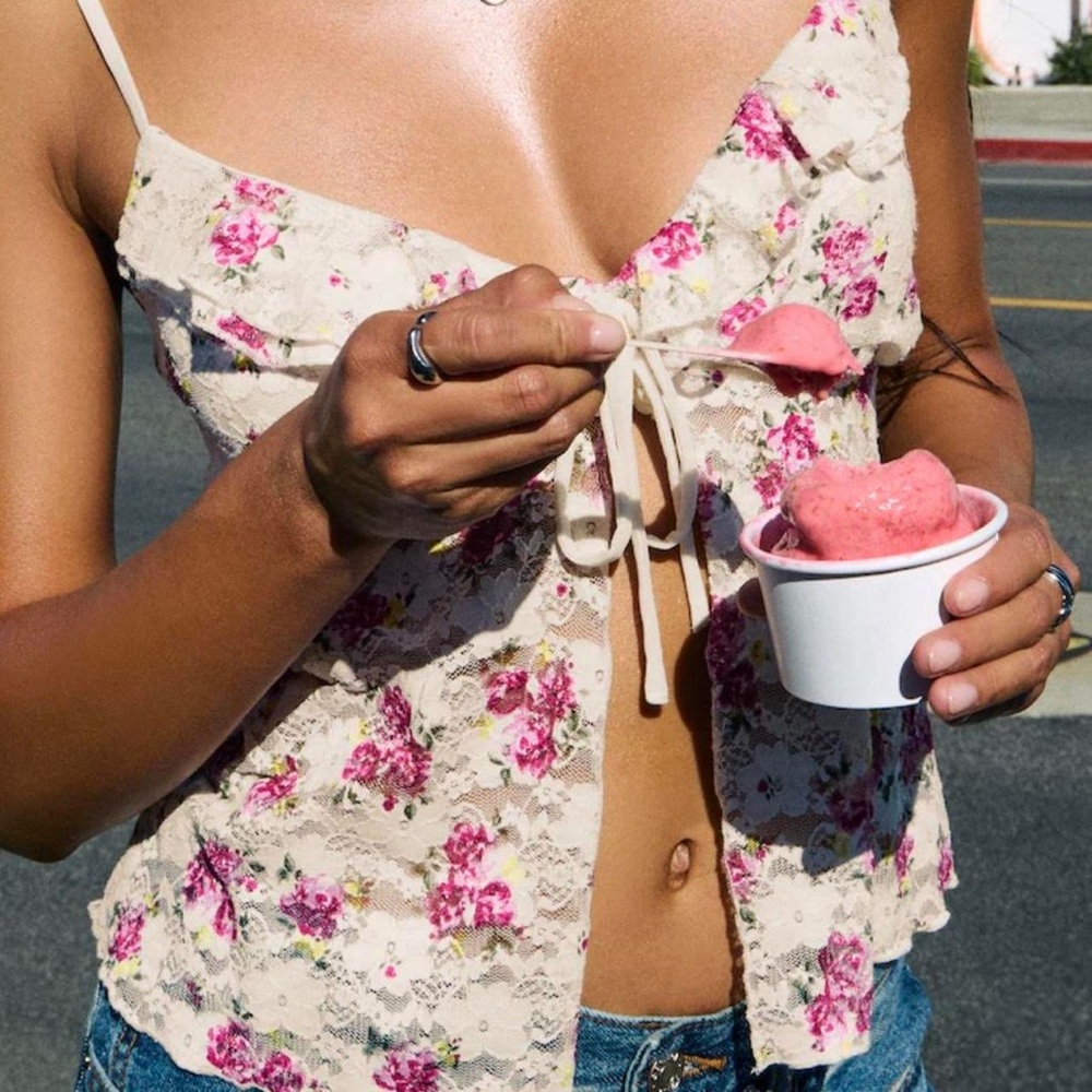 Garage Floral Top